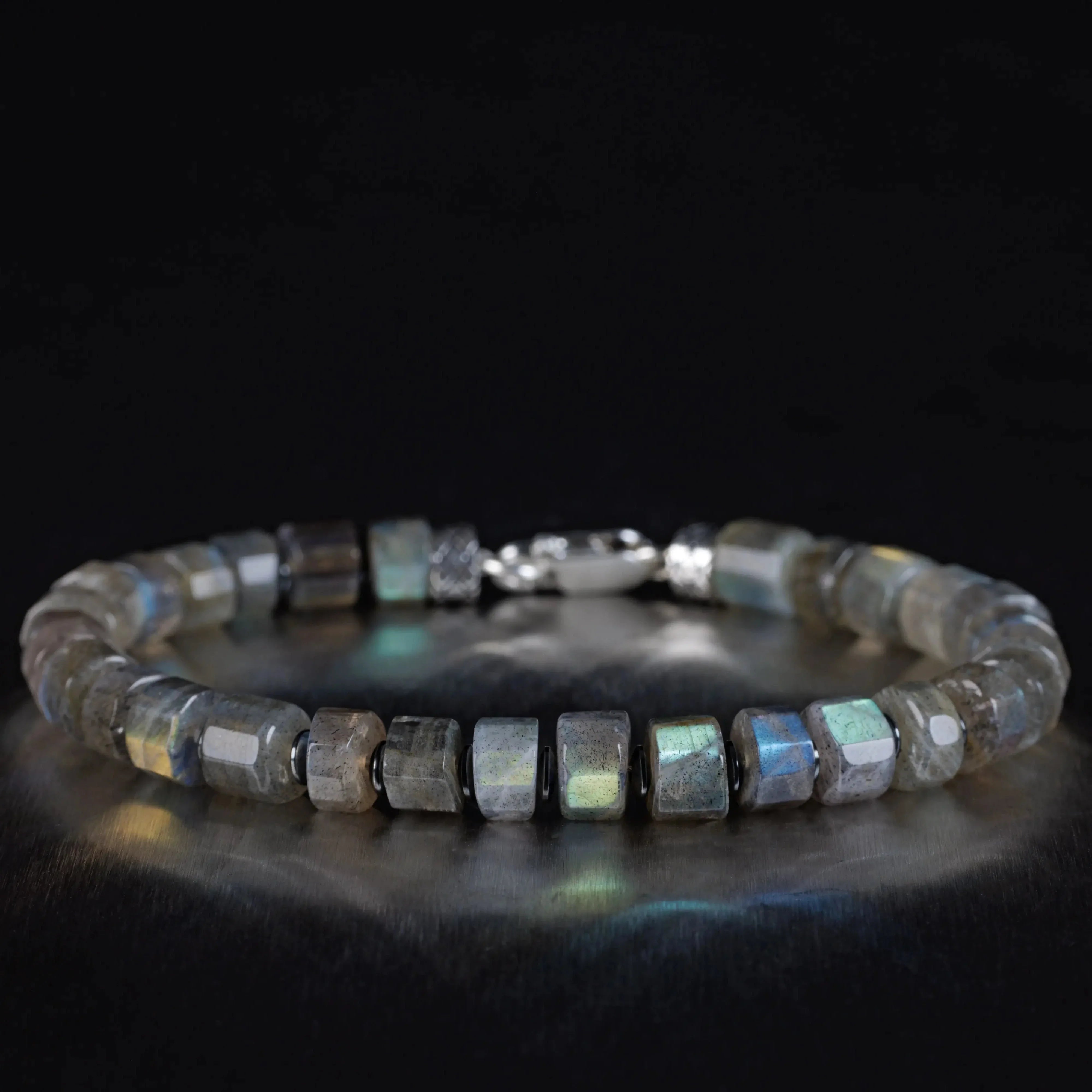 Labradorite Bracelet IX (7-8mm)